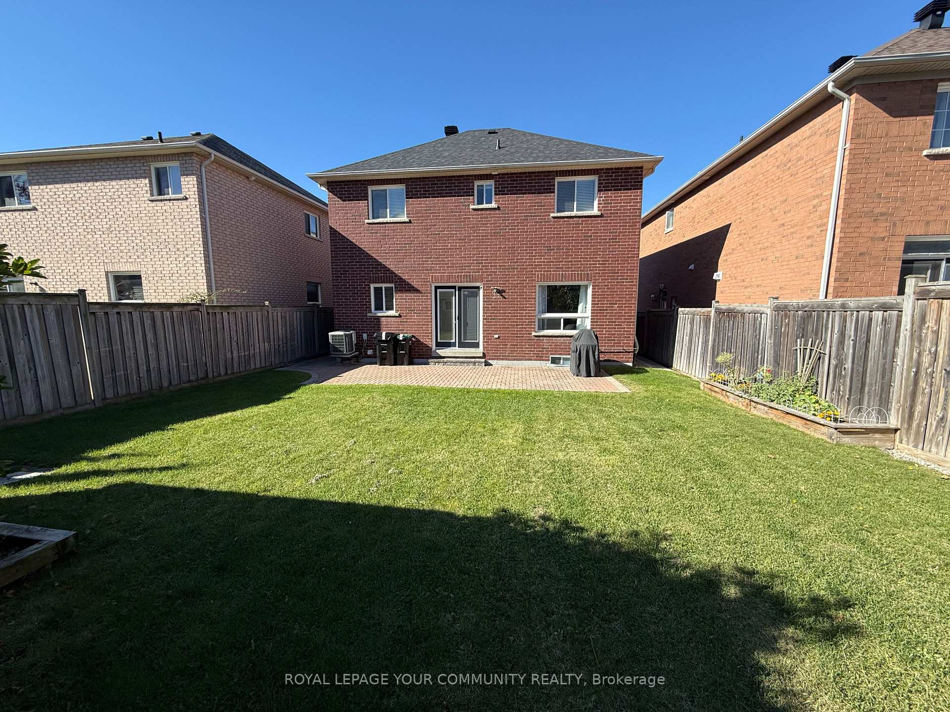 Photo 11 of 27 Orleans Avenue, Barrie, Innis-Shore — HOMEH