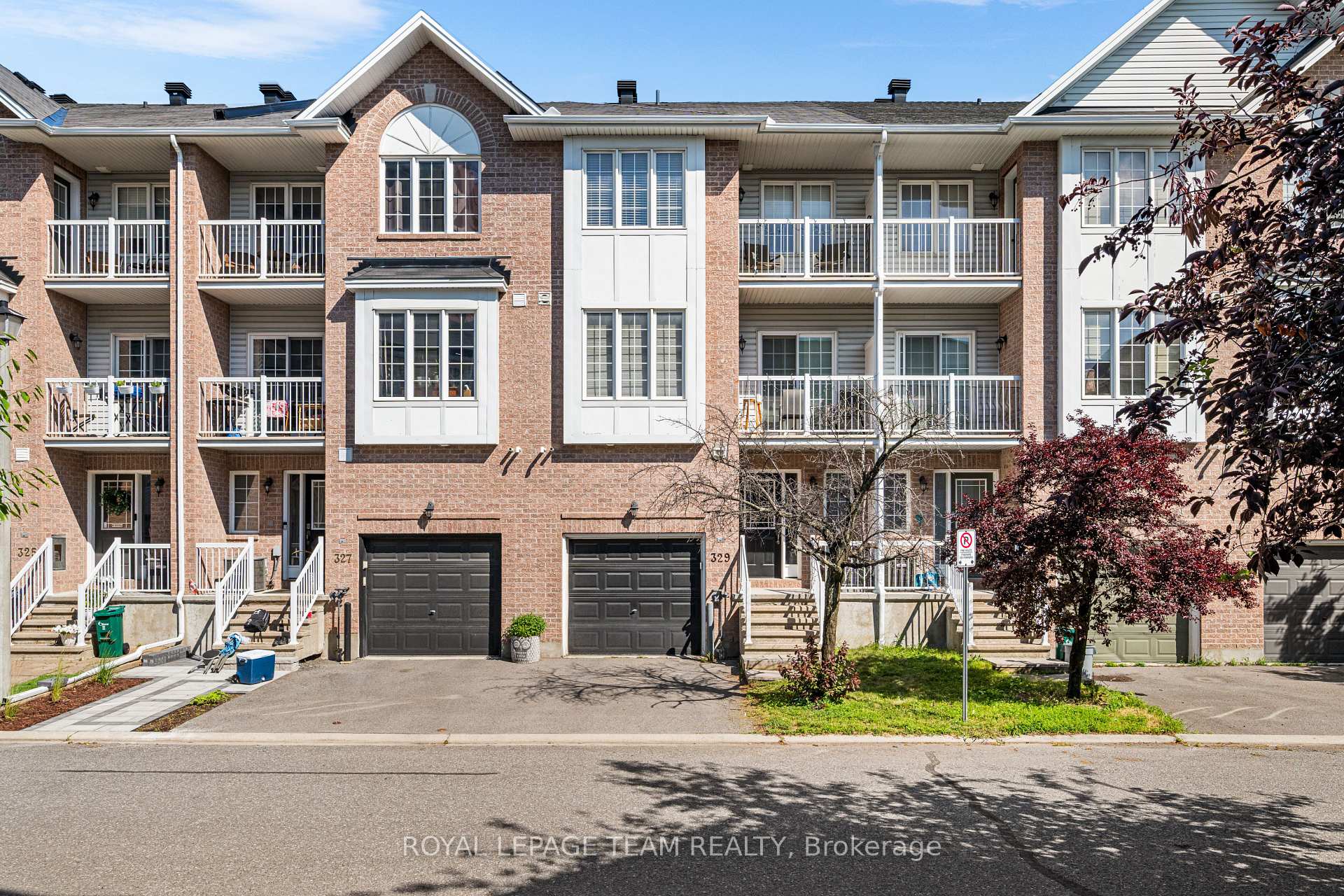 Photo 1 of 329 Gotham Private, Ottawa, Central Park — HOMEH