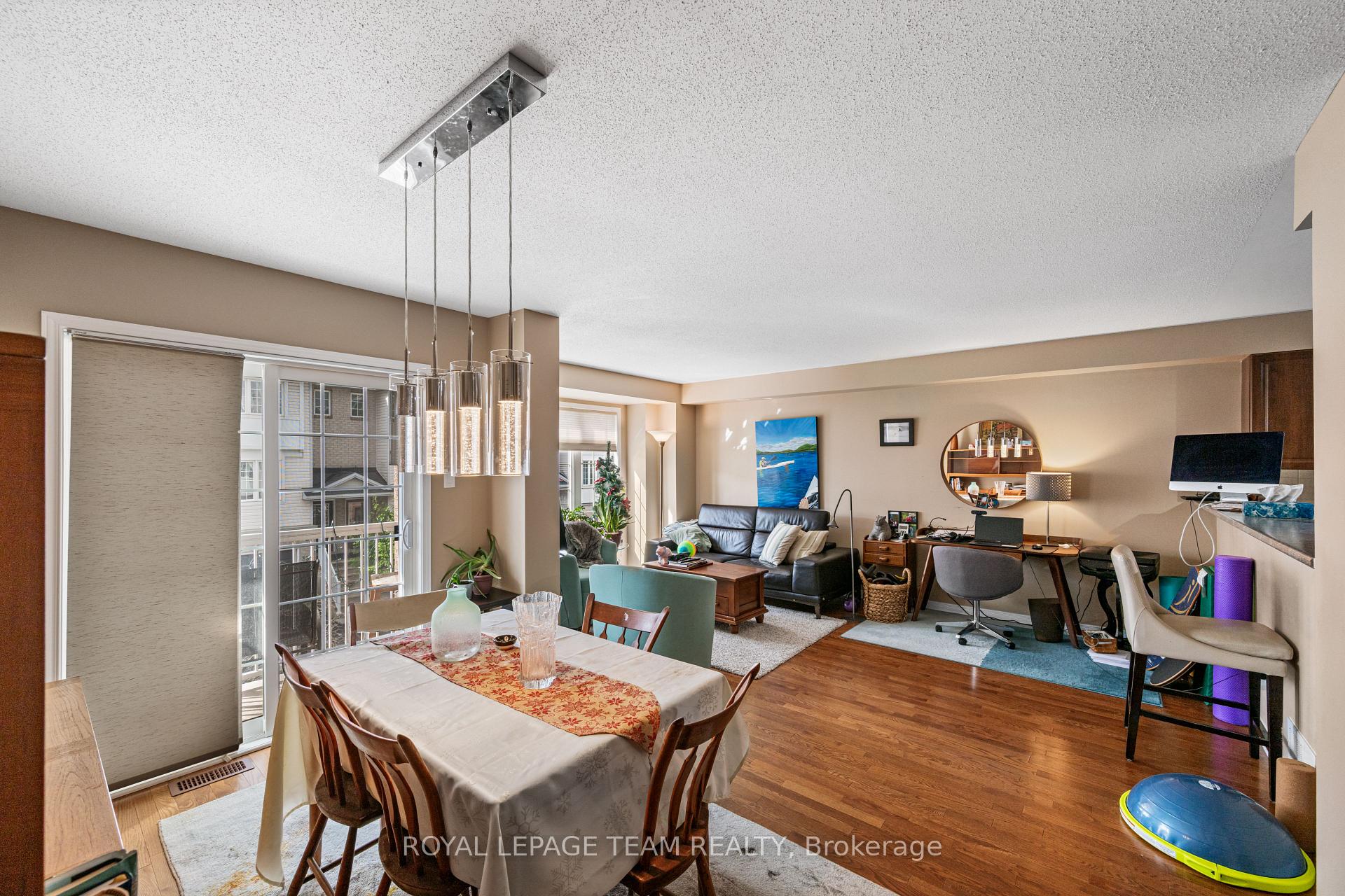 Photo 14 of 329 Gotham Private, Ottawa, Central Park — HOMEH