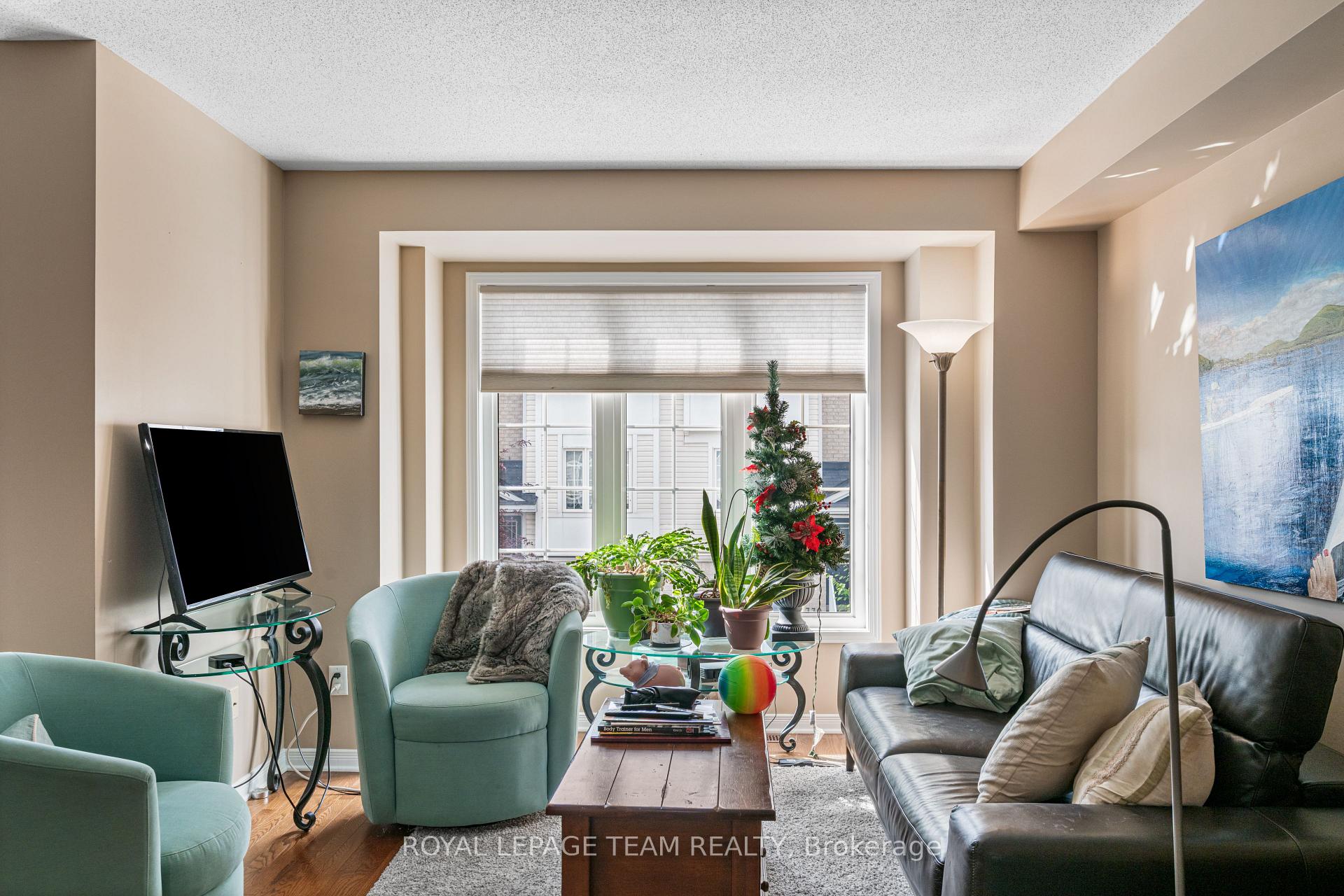 Photo 21 of 329 Gotham Private, Ottawa, Central Park — HOMEH