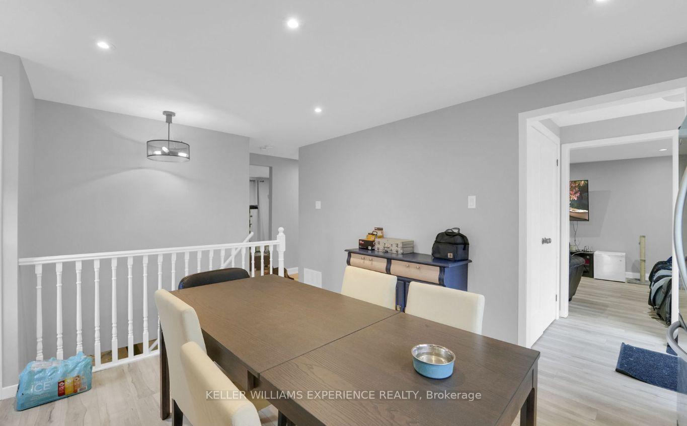 Photo 6 of Unit Upper, 241 Letitia Street, Barrie, Letitia Heights — HOMEH