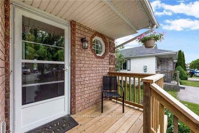 Photo 3 of 46 Arthur Avenue, Barrie, East Bayfield — HOMEH