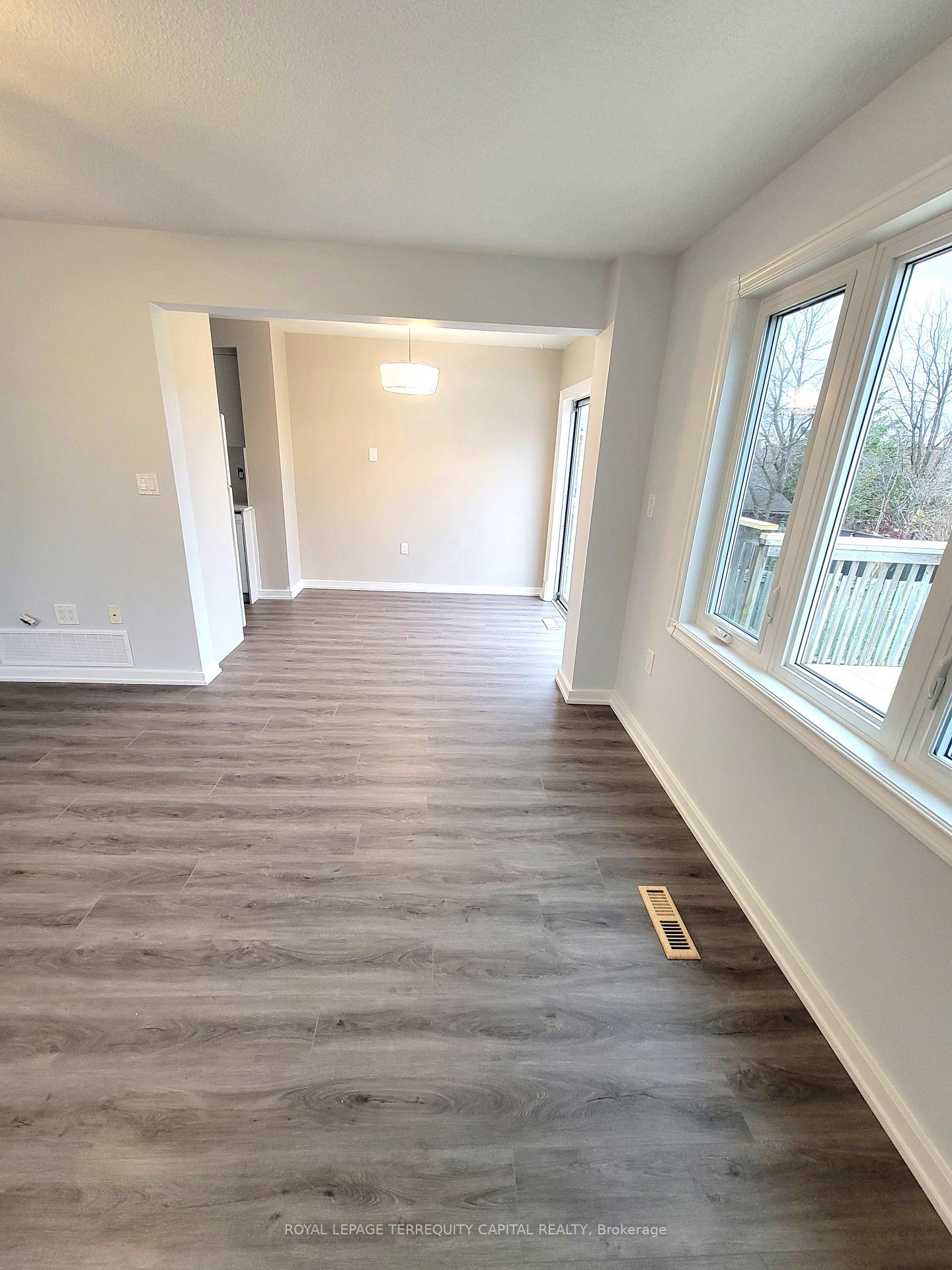 Photo 14 of 46 Arthur Avenue, Barrie, East Bayfield — HOMEH