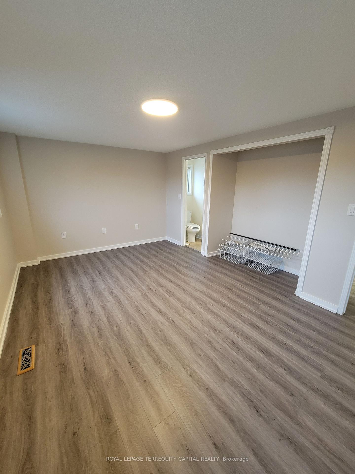 Photo 19 of 46 Arthur Avenue, Barrie, East Bayfield — HOMEH