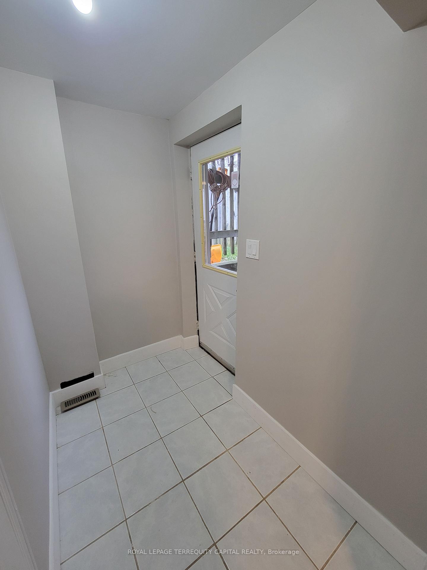 Photo 33 of 46 Arthur Avenue, Barrie, East Bayfield — HOMEH