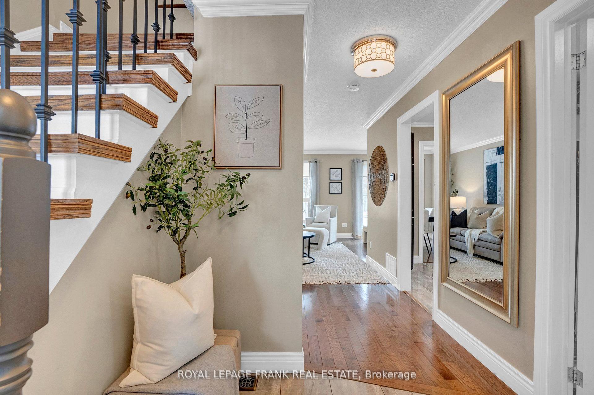 Photo 5 of 71 Turnberry Crescent, Clarington, Courtice — HOMEH