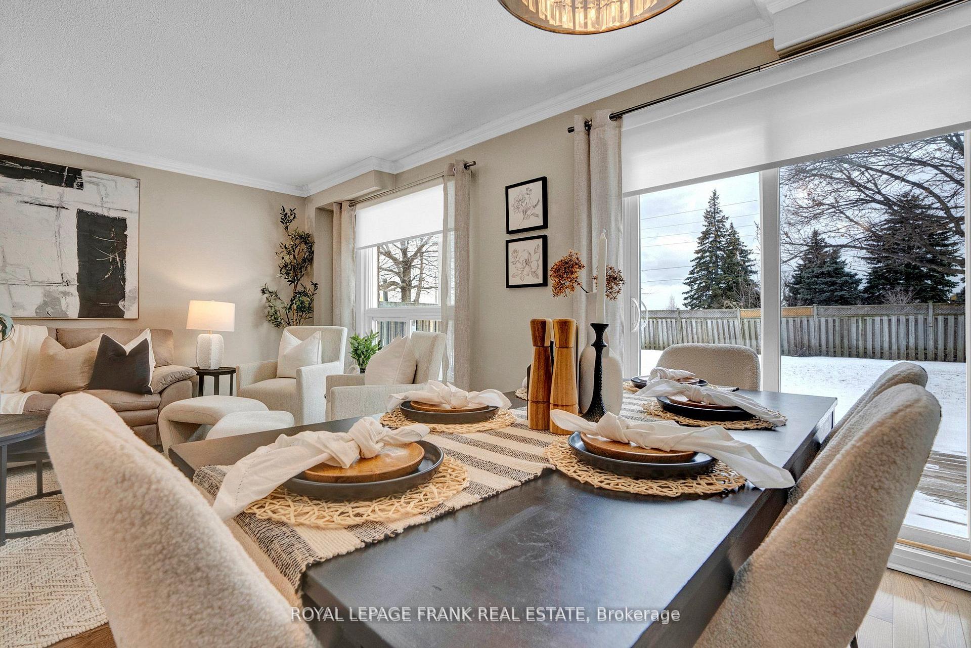 Photo 10 of 71 Turnberry Crescent, Clarington, Courtice — HOMEH