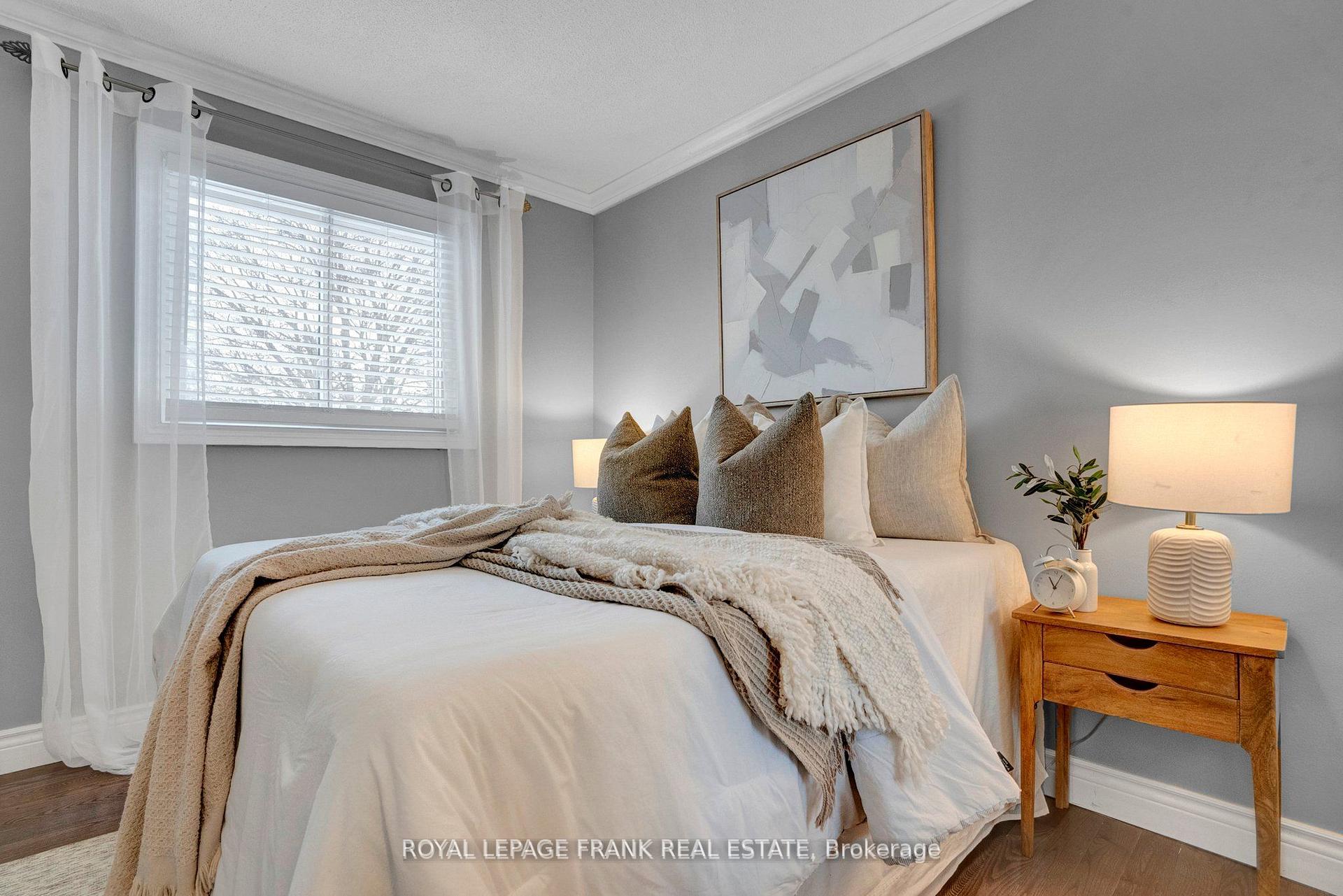 Photo 19 of 71 Turnberry Crescent, Clarington, Courtice — HOMEH