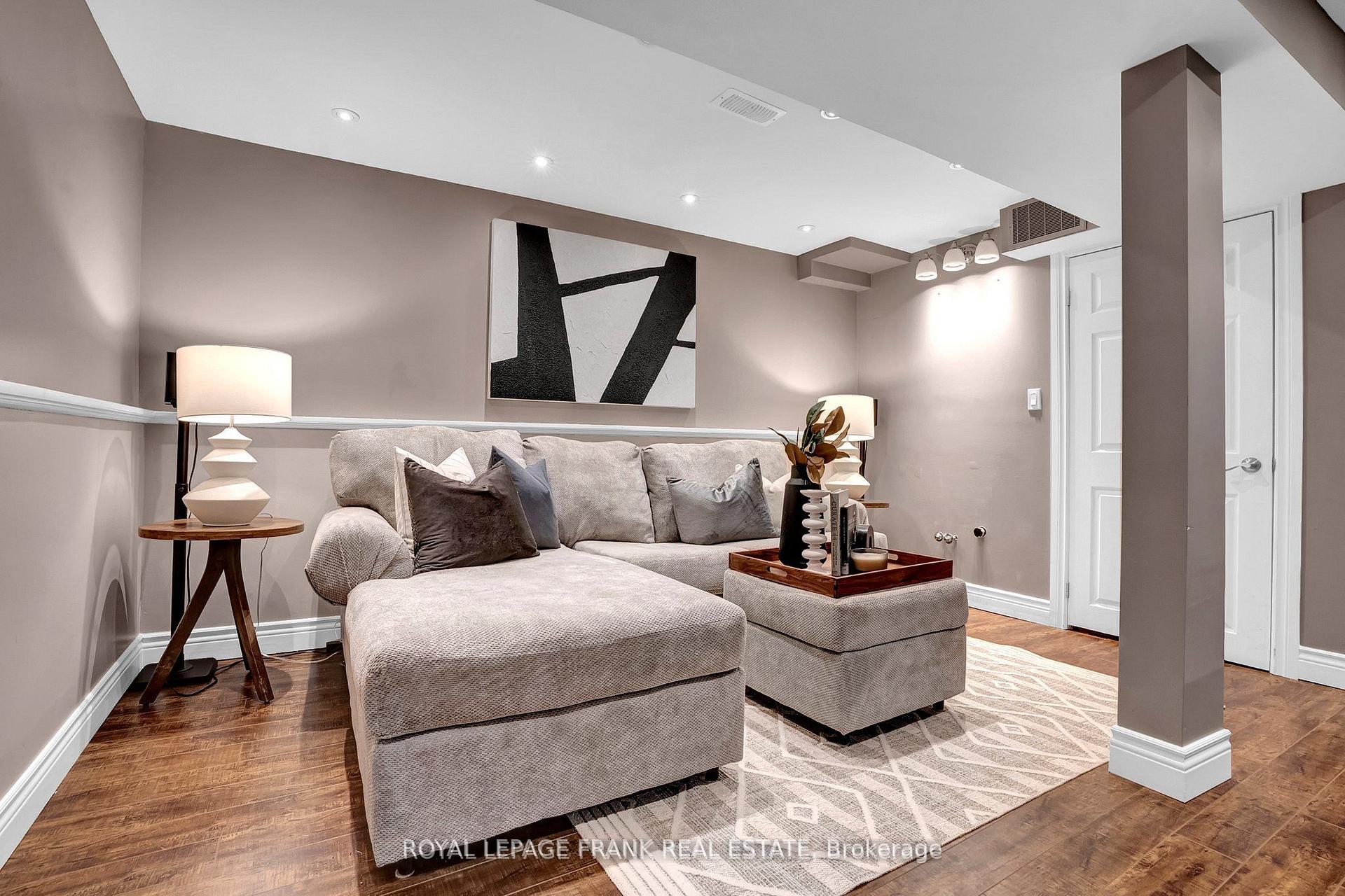 Photo 27 of 71 Turnberry Crescent, Clarington, Courtice — HOMEH