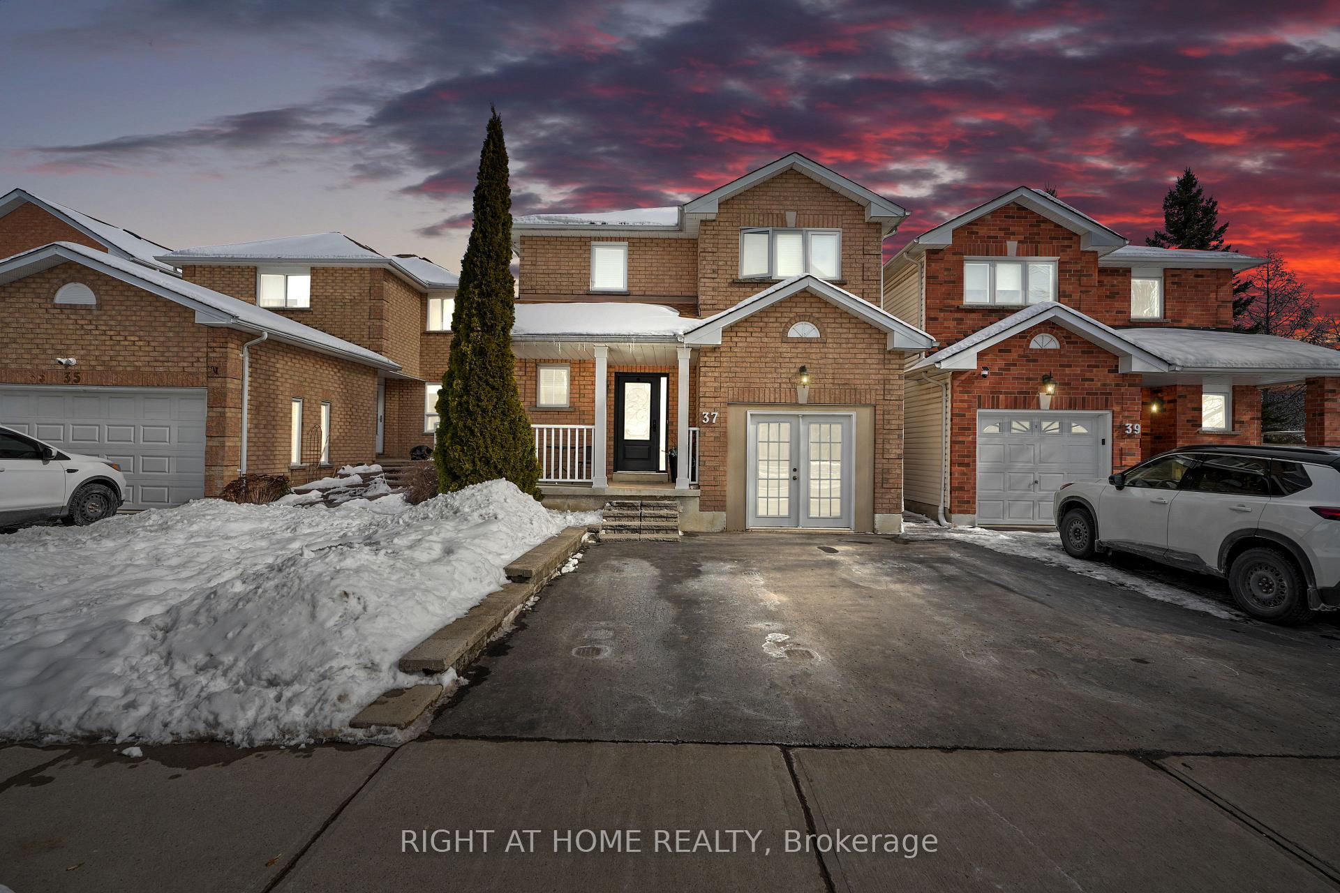 Photo 1 of 37 Trudeau Drive, Clarington, Bowmanville — HOMEH