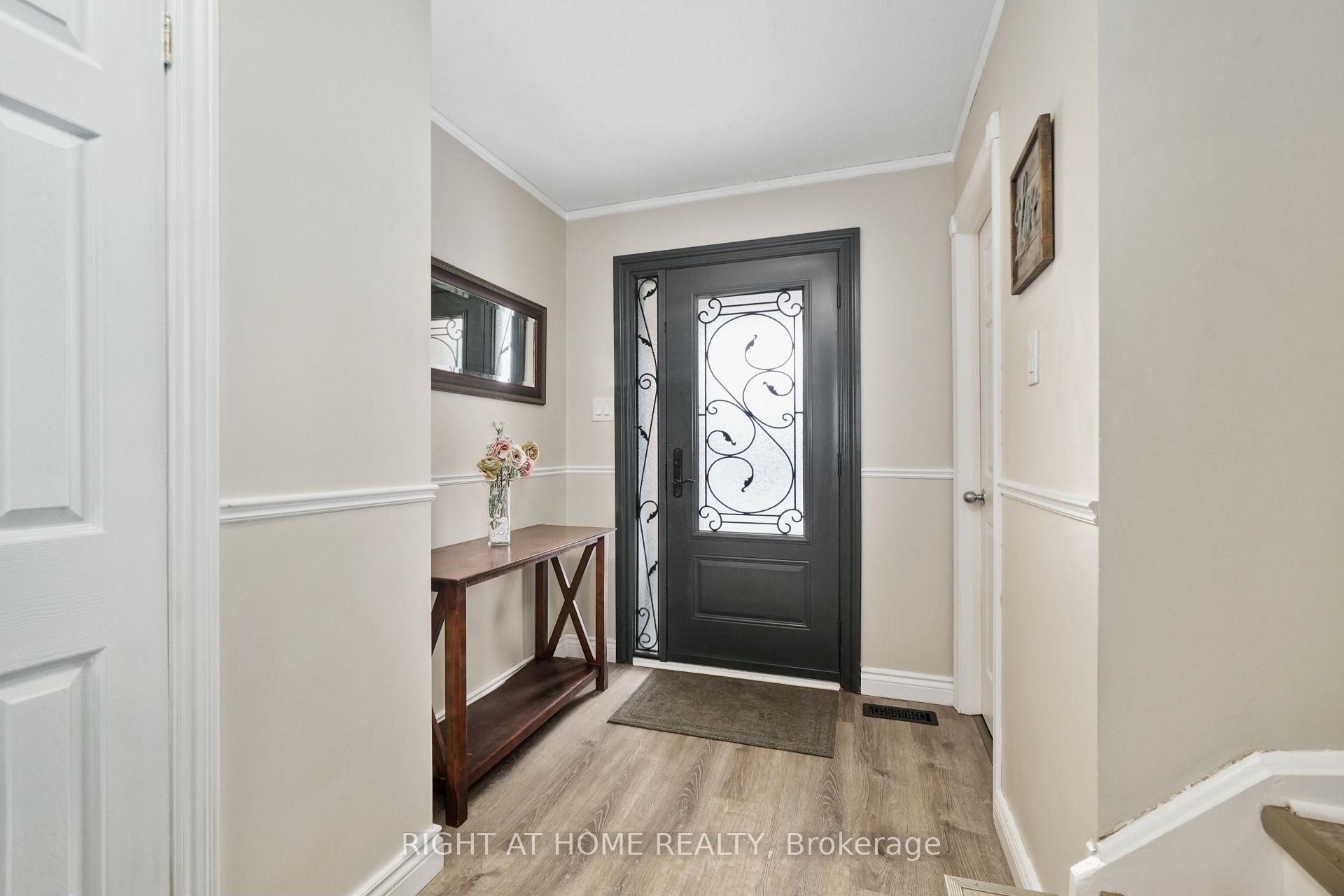 Photo 8 of 37 Trudeau Drive, Clarington, Bowmanville — HOMEH
