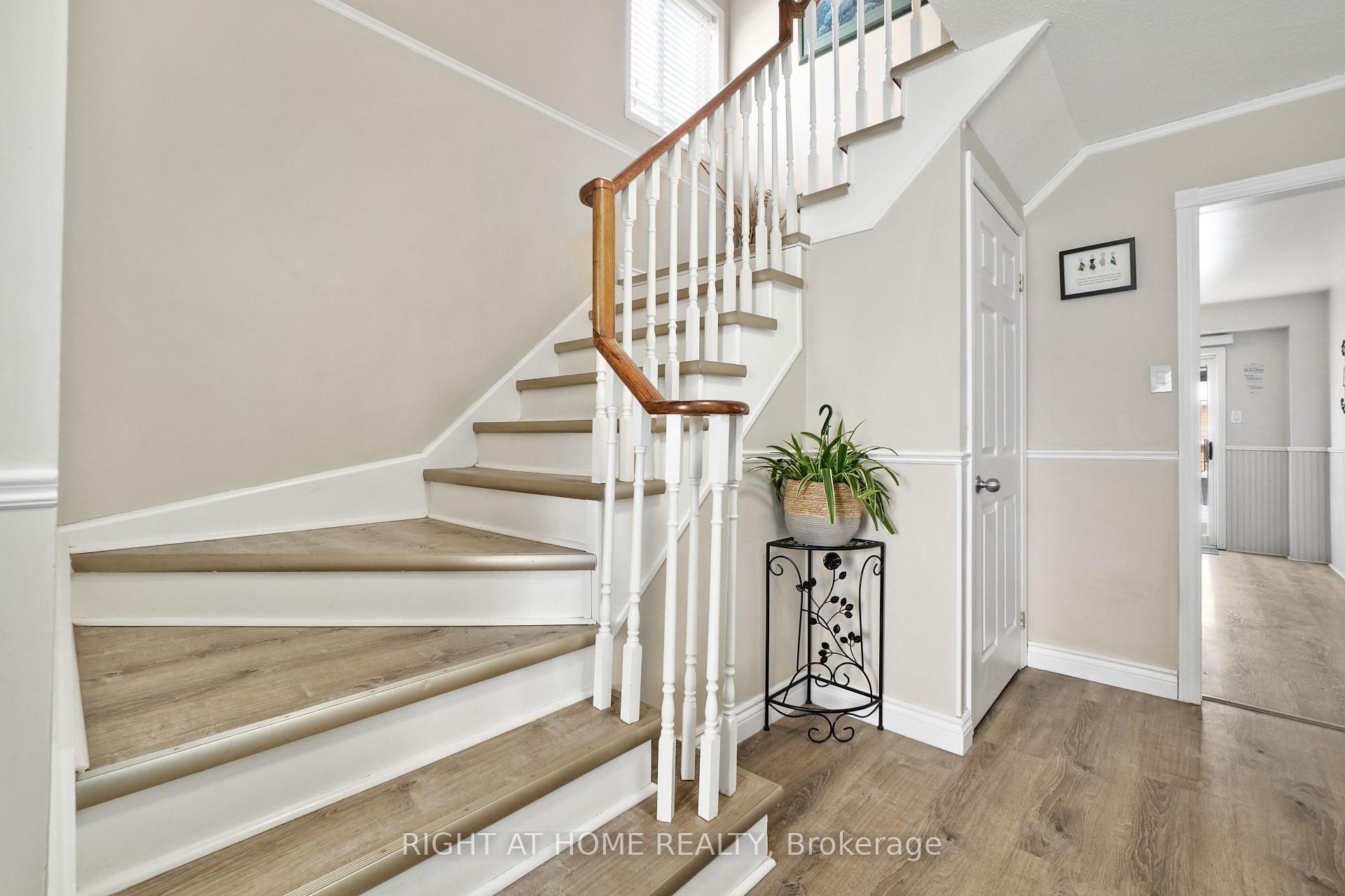 Photo 17 of 37 Trudeau Drive, Clarington, Bowmanville — HOMEH