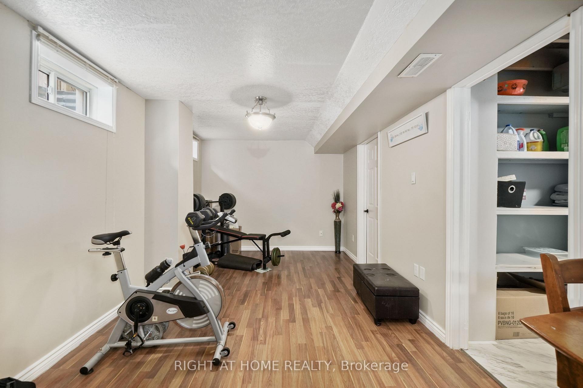 Photo 28 of 37 Trudeau Drive, Clarington, Bowmanville — HOMEH