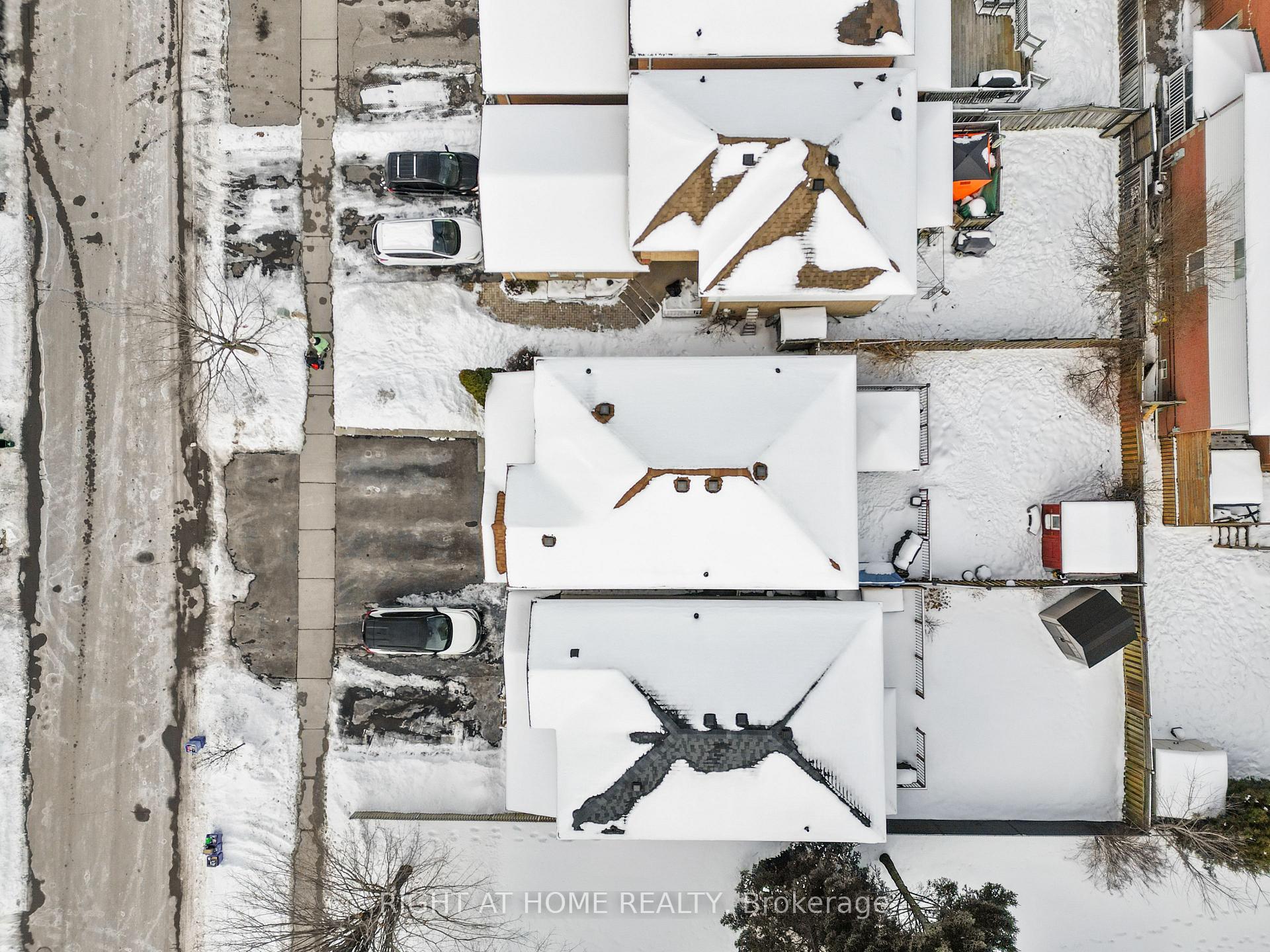 Photo 34 of 37 Trudeau Drive, Clarington, Bowmanville — HOMEH