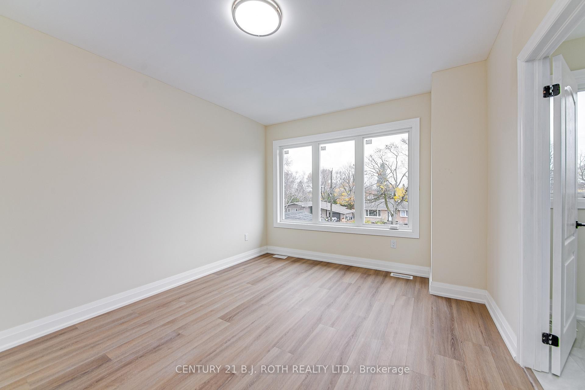 Photo 17 of Unit 4, 82 Peel Street, Barrie, Wellington — HOMEH