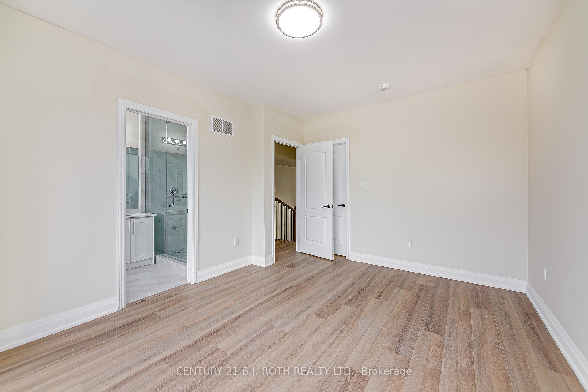 Photo 18 of Unit 4, 82 Peel Street, Barrie, Wellington — HOMEH