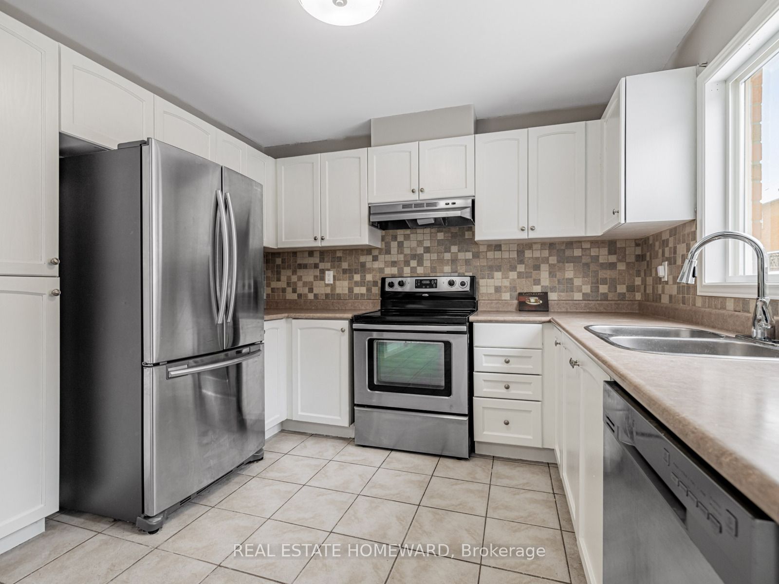 Photo 46 of 304 Flagstone Way, Newmarket, Woodland Hill — HOMEH
