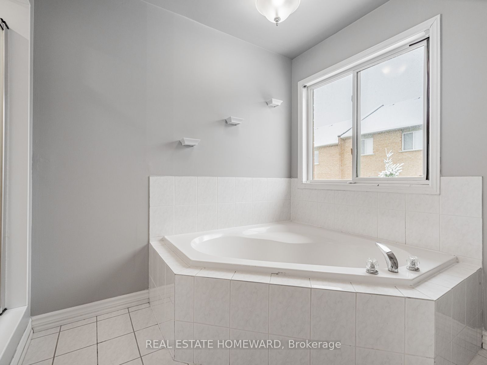 Photo 59 of 304 Flagstone Way, Newmarket, Woodland Hill — HOMEH