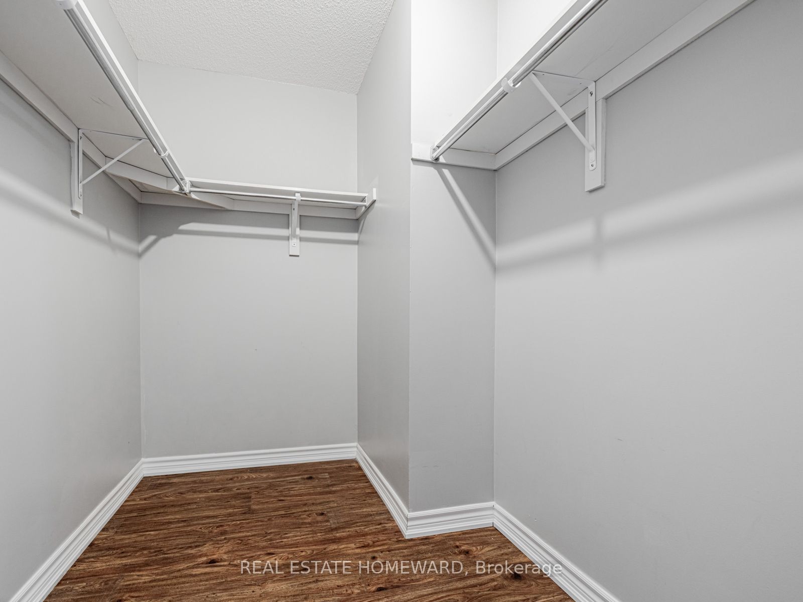 Photo 57 of 304 Flagstone Way, Newmarket, Woodland Hill — HOMEH