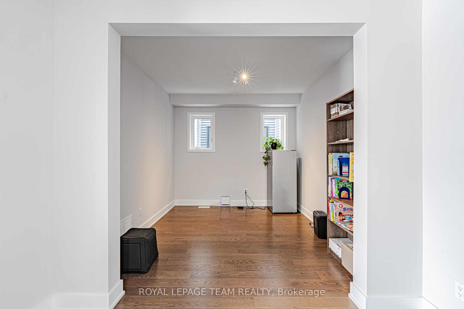 Photo 13 of 863 Moonrise Terrace, Ottawa, Barrhaven - Half Moon Bay — HOMEH