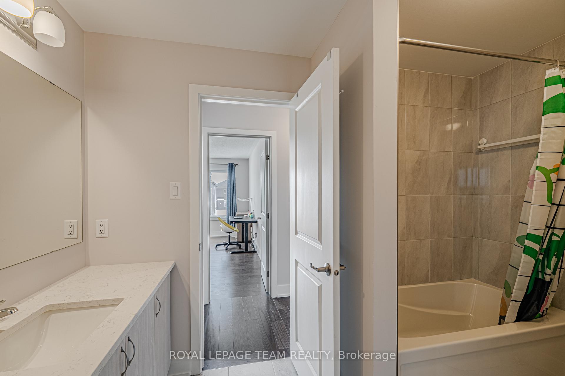 Photo 36 of 863 Moonrise Terrace, Ottawa, Barrhaven - Half Moon Bay — HOMEH