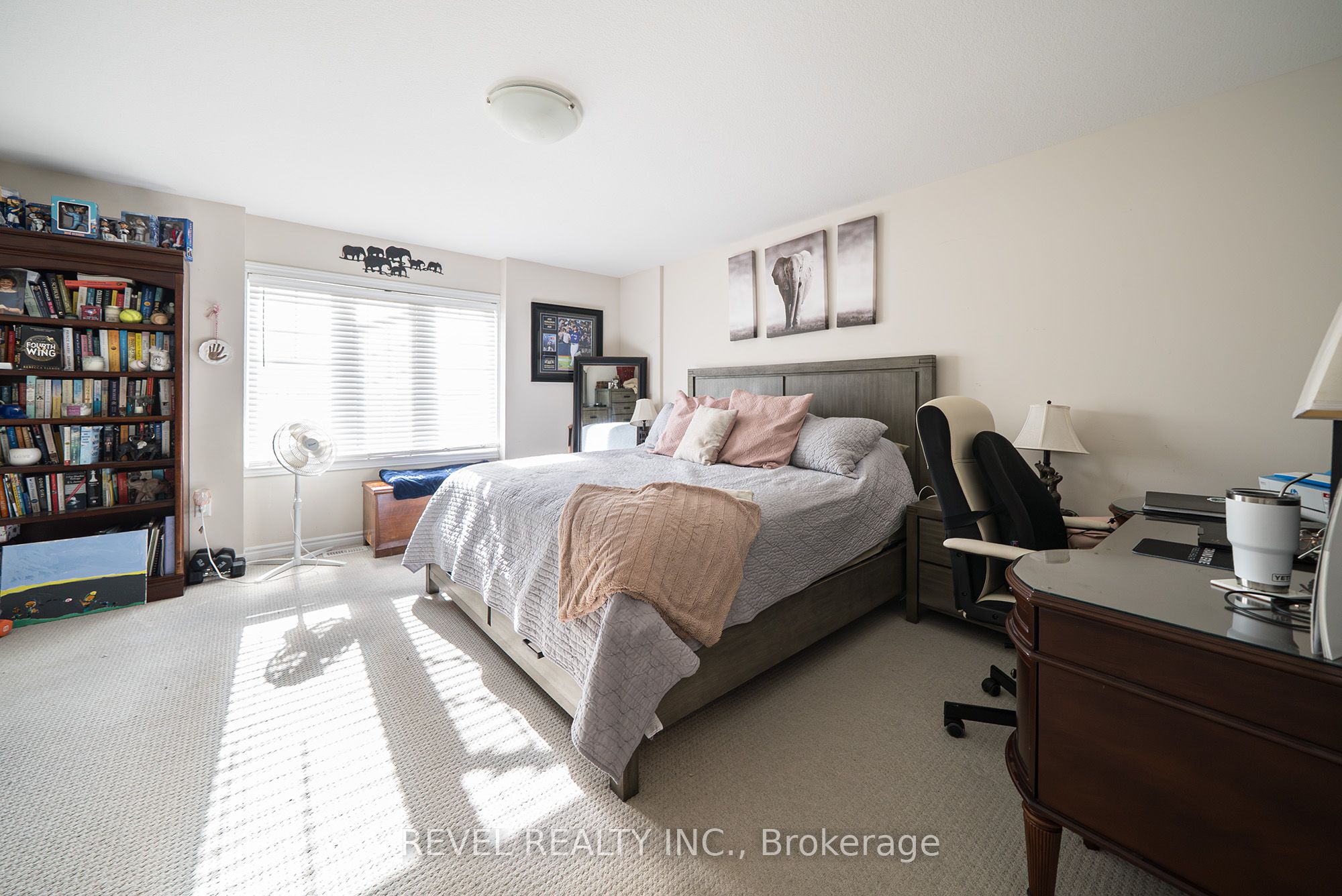 Photo 32 of 2B Vic Chambers Place, Brant, Paris — HOMEH