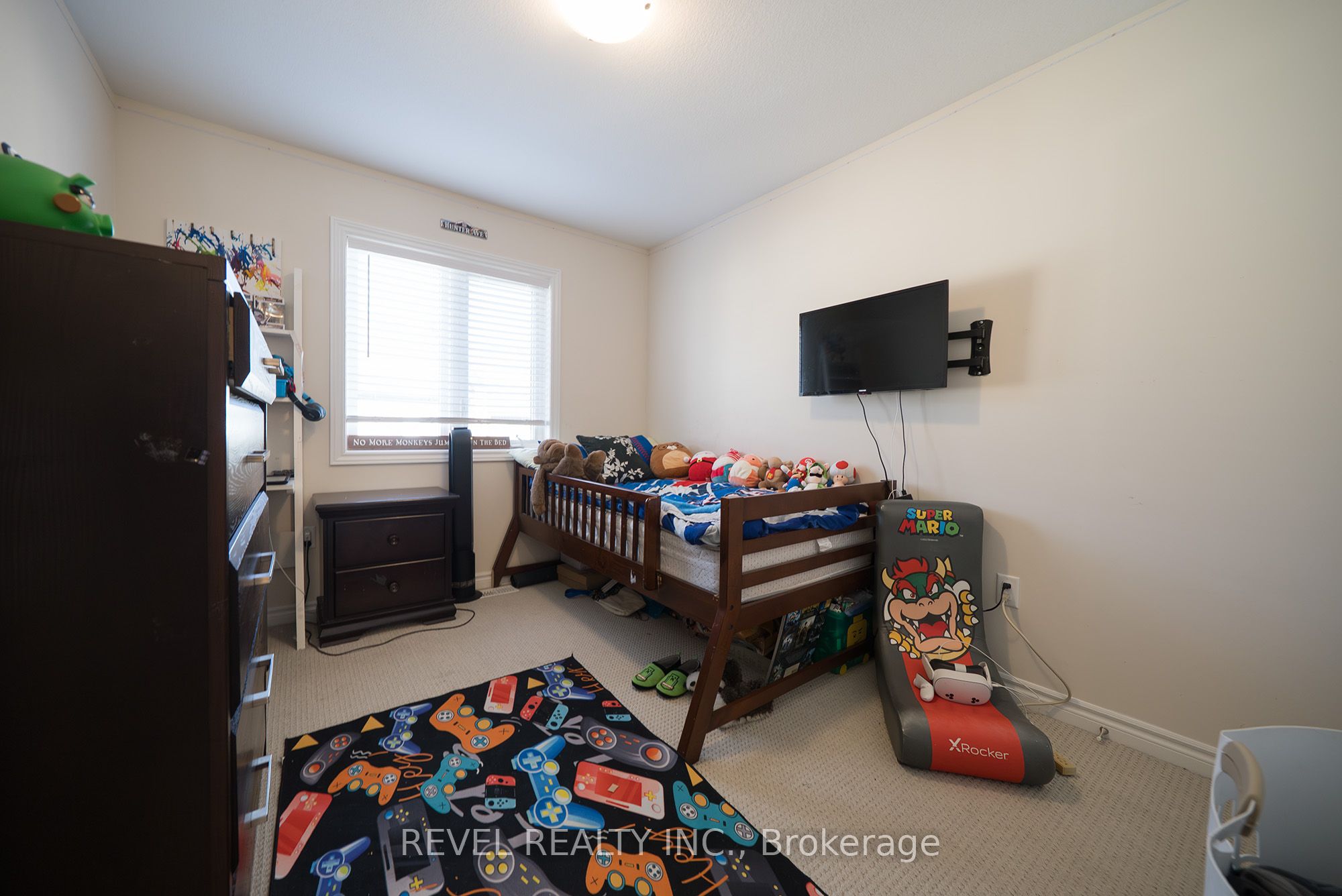Photo 39 of 2B Vic Chambers Place, Brant, Paris — HOMEH