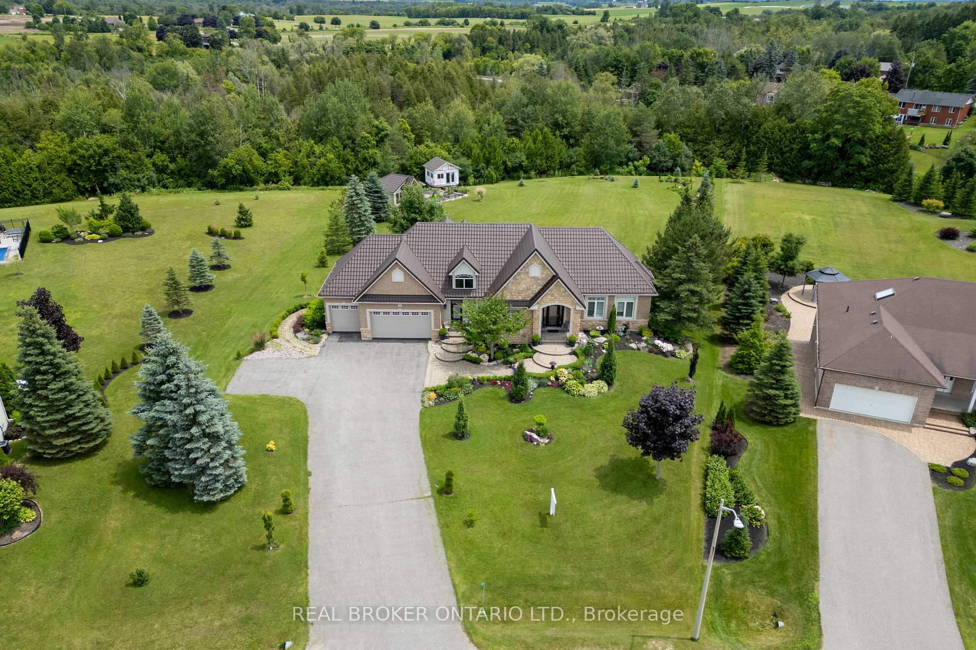 Photo 1 of 23 Venton Court, Clarington, Rural Clarington — HOMEH