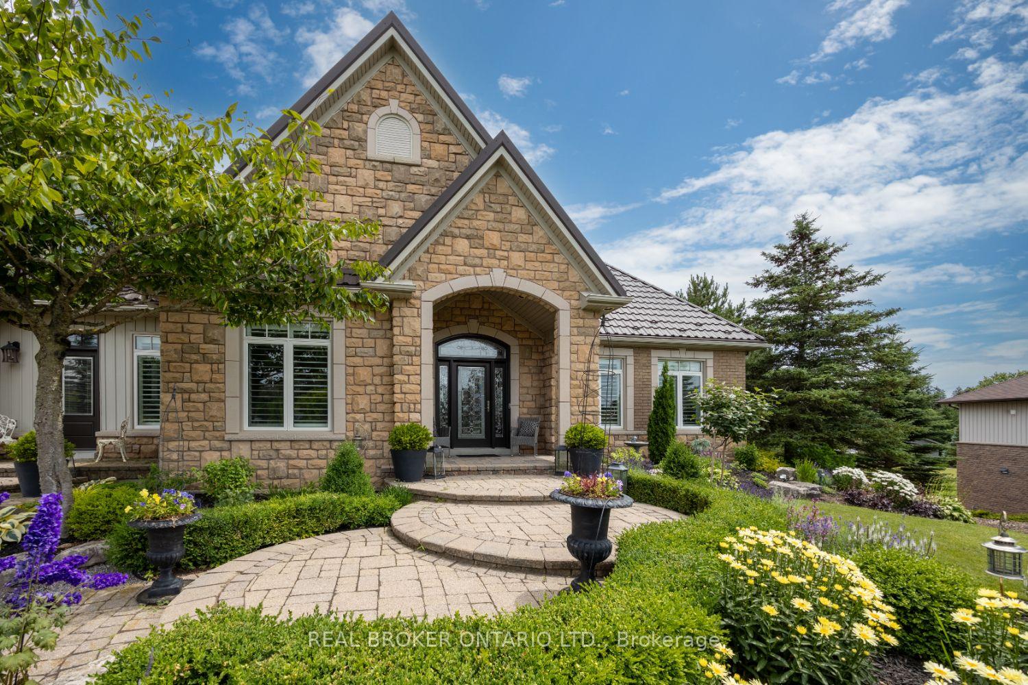 Photo 5 of 23 Venton Court, Clarington, Rural Clarington — HOMEH