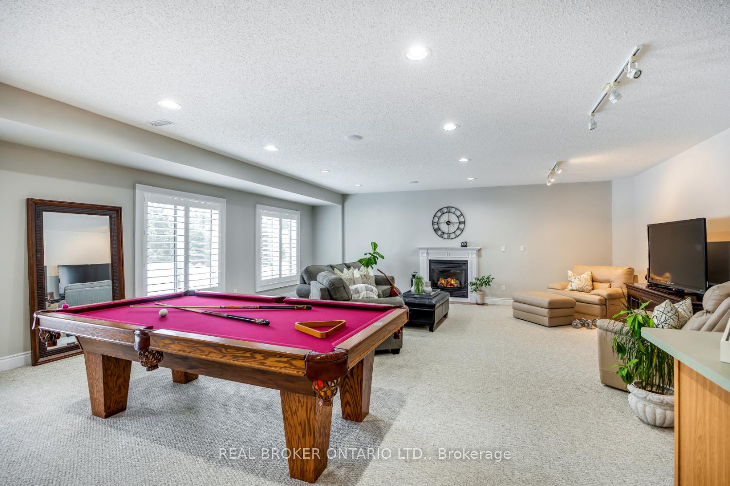 Photo 14 of 23 Venton Court, Clarington, Rural Clarington — HOMEH