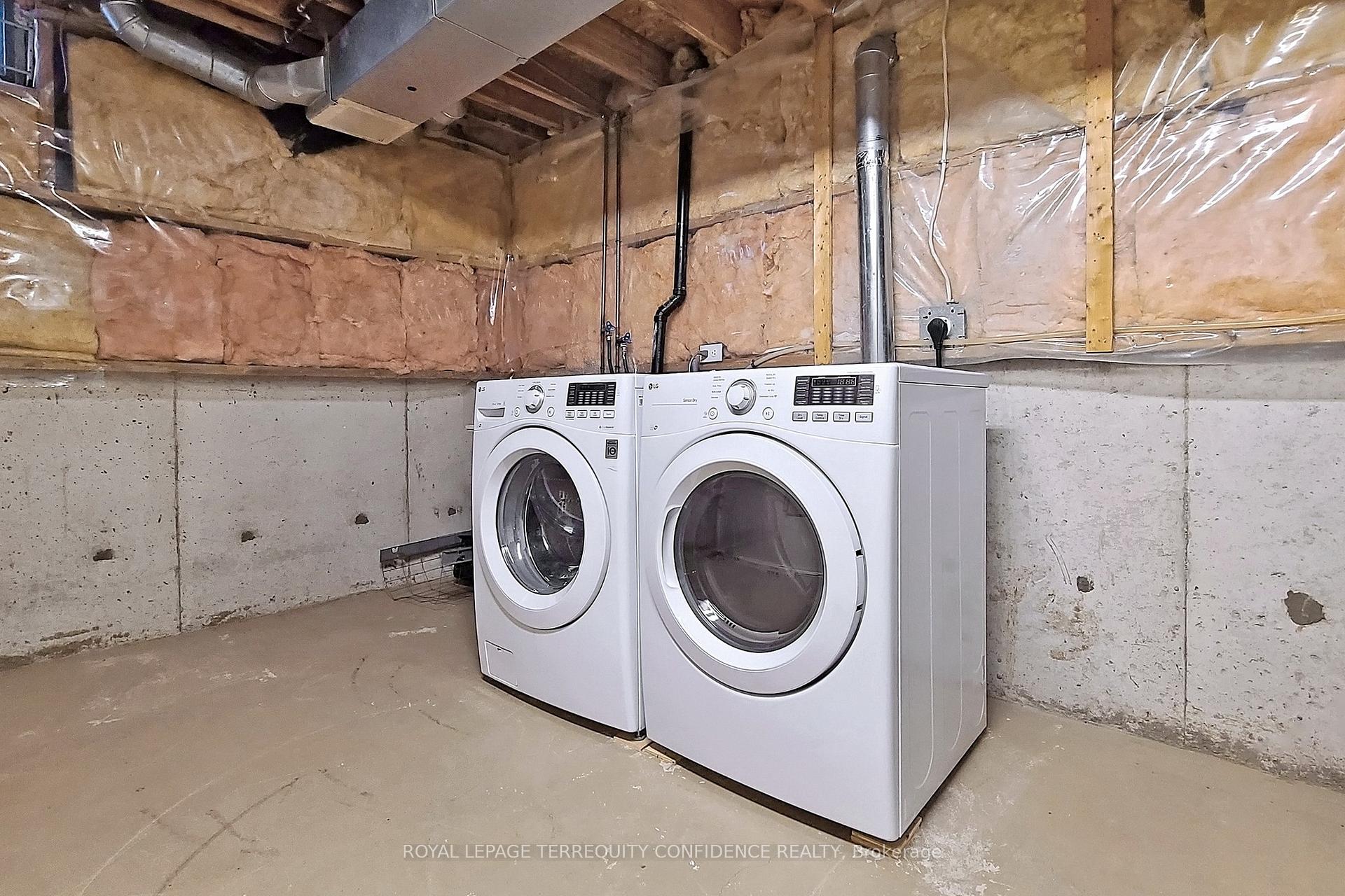 Photo 20 of 10 Weatherup Crescent, Barrie, West Bayfield — HOMEH