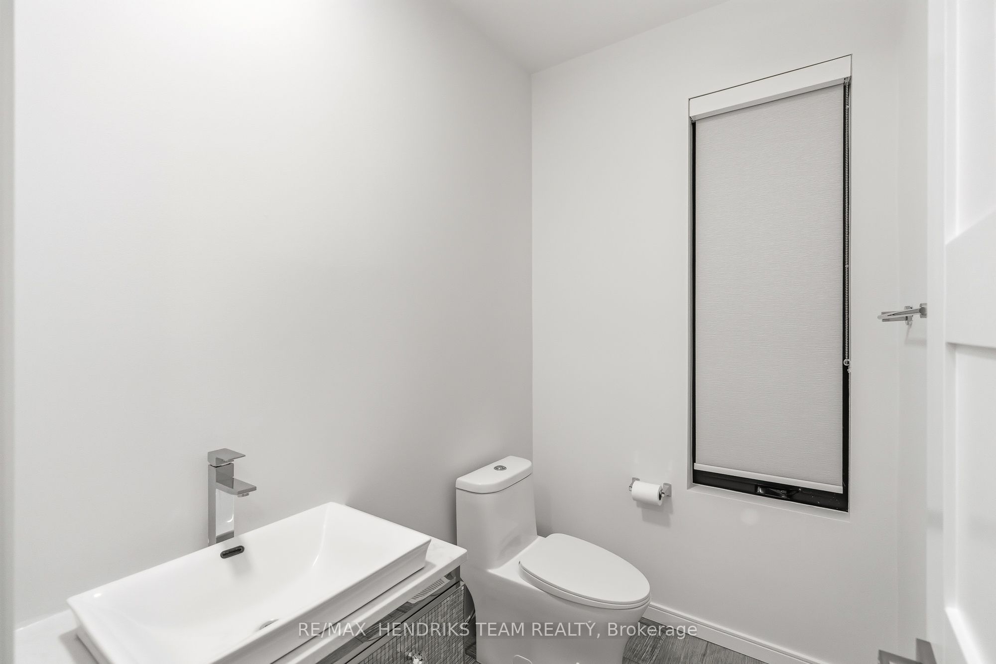 Photo 60 of 39 Sunrow Gate, Hamilton, Lakeshore — HOMEH
