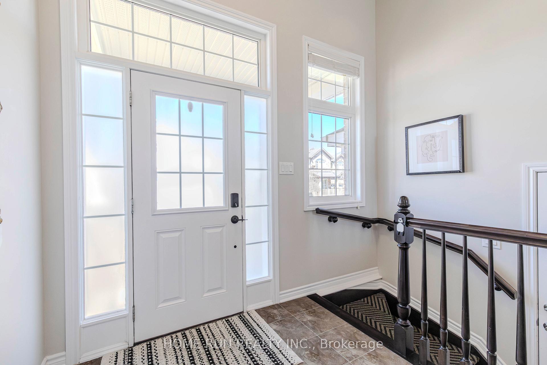 Photo 3 of 213 Dutchmans Way, Ottawa, Barrhaven - Half Moon Bay — HOMEH