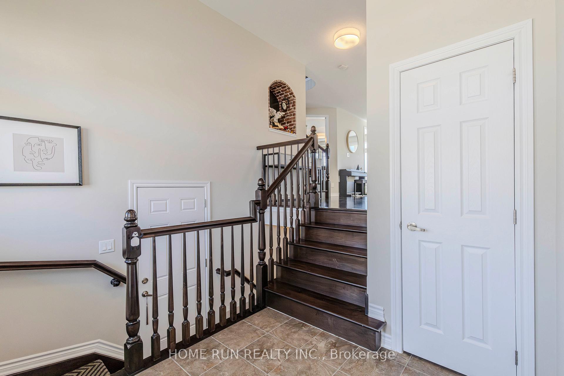Photo 4 of 213 Dutchmans Way, Ottawa, Barrhaven - Half Moon Bay — HOMEH