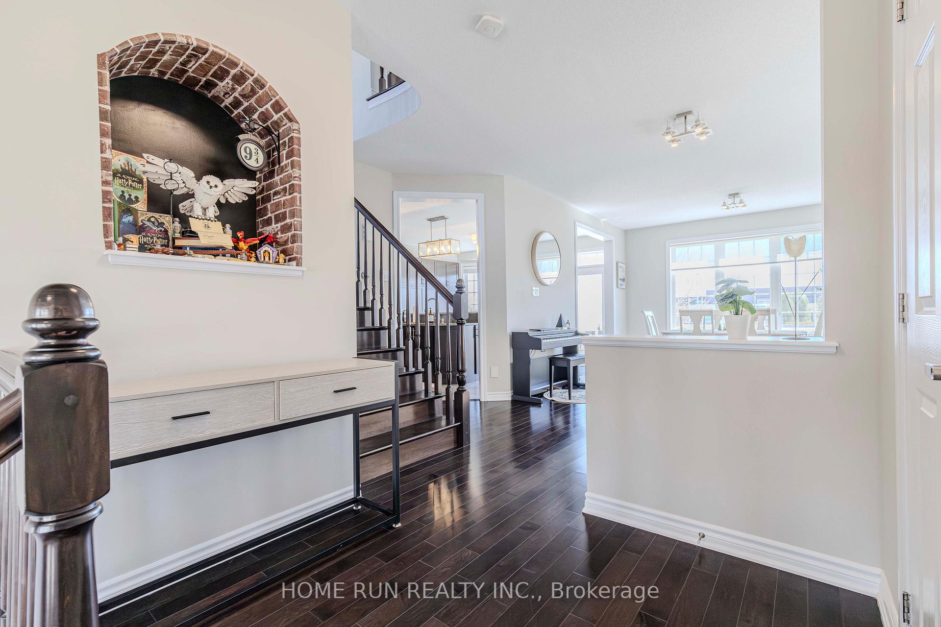 Photo 5 of 213 Dutchmans Way, Ottawa, Barrhaven - Half Moon Bay — HOMEH