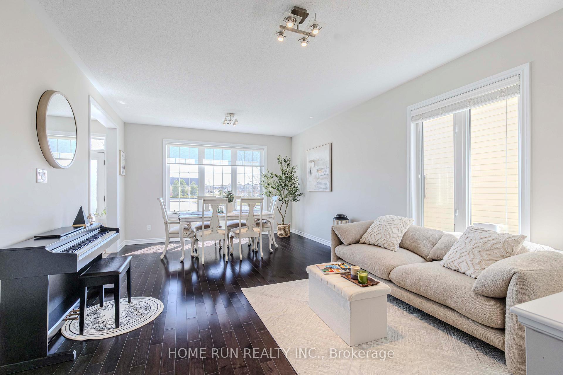 Photo 6 of 213 Dutchmans Way, Ottawa, Barrhaven - Half Moon Bay — HOMEH