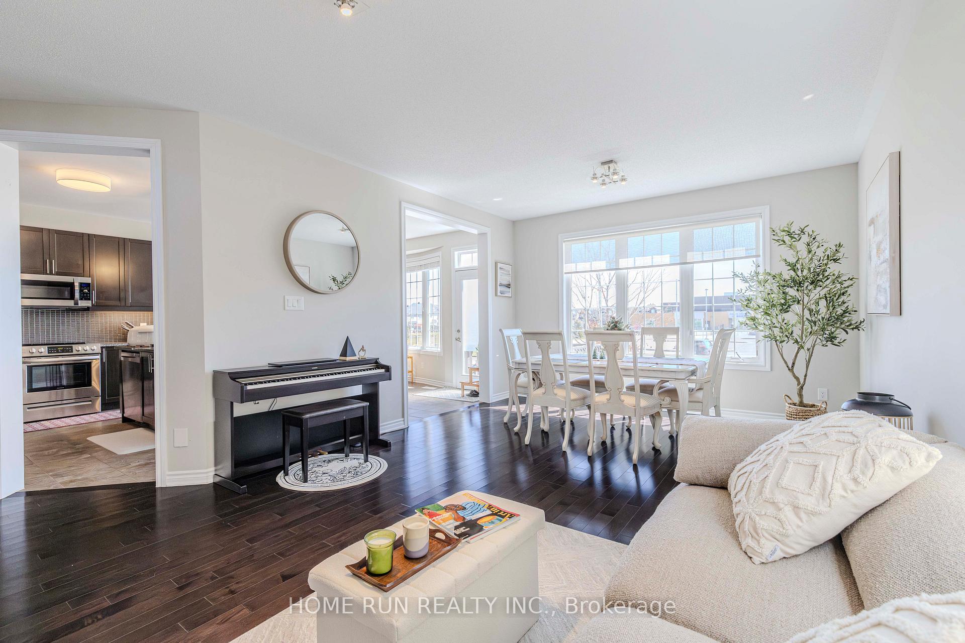 Photo 9 of 213 Dutchmans Way, Ottawa, Barrhaven - Half Moon Bay — HOMEH