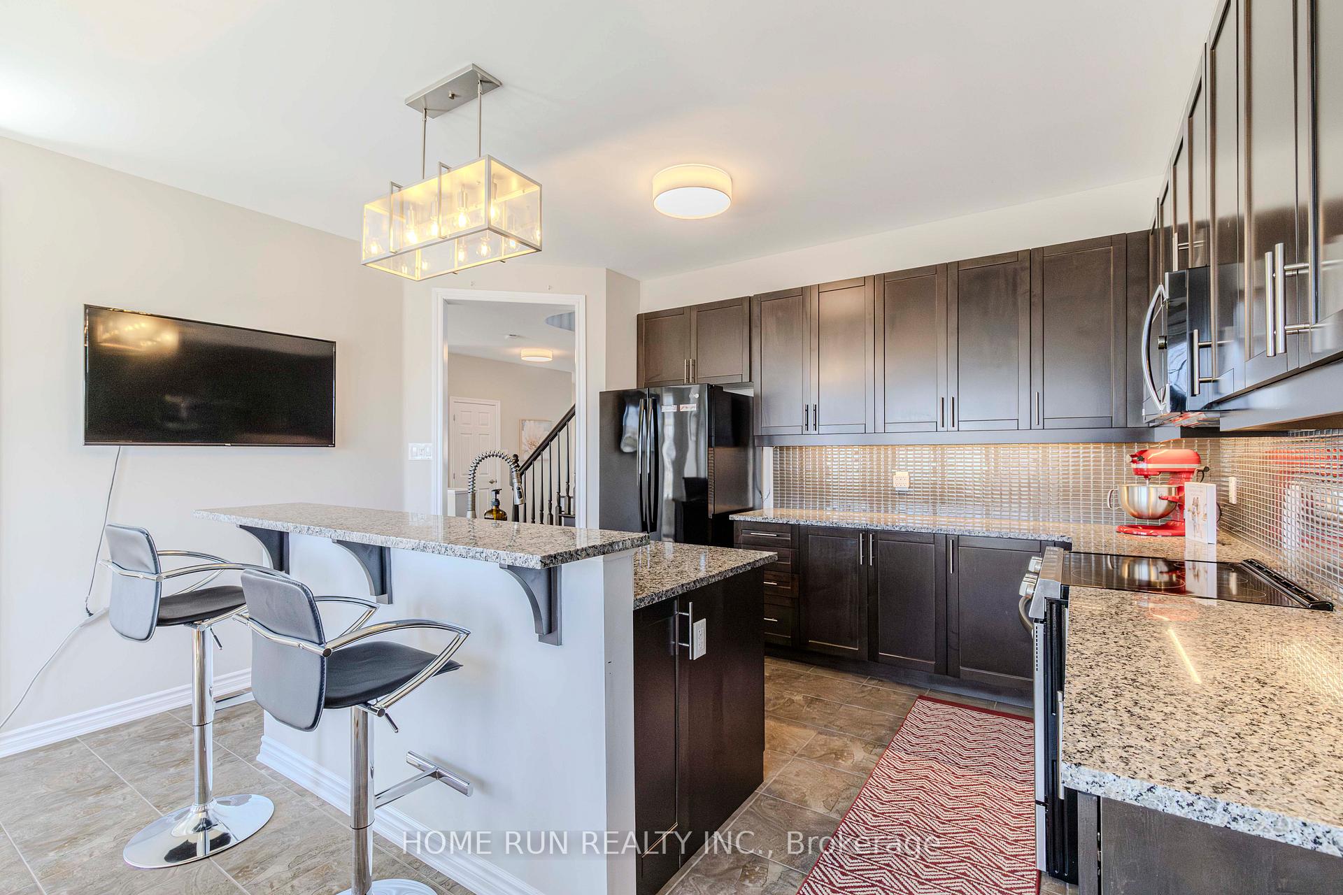 Photo 13 of 213 Dutchmans Way, Ottawa, Barrhaven - Half Moon Bay — HOMEH