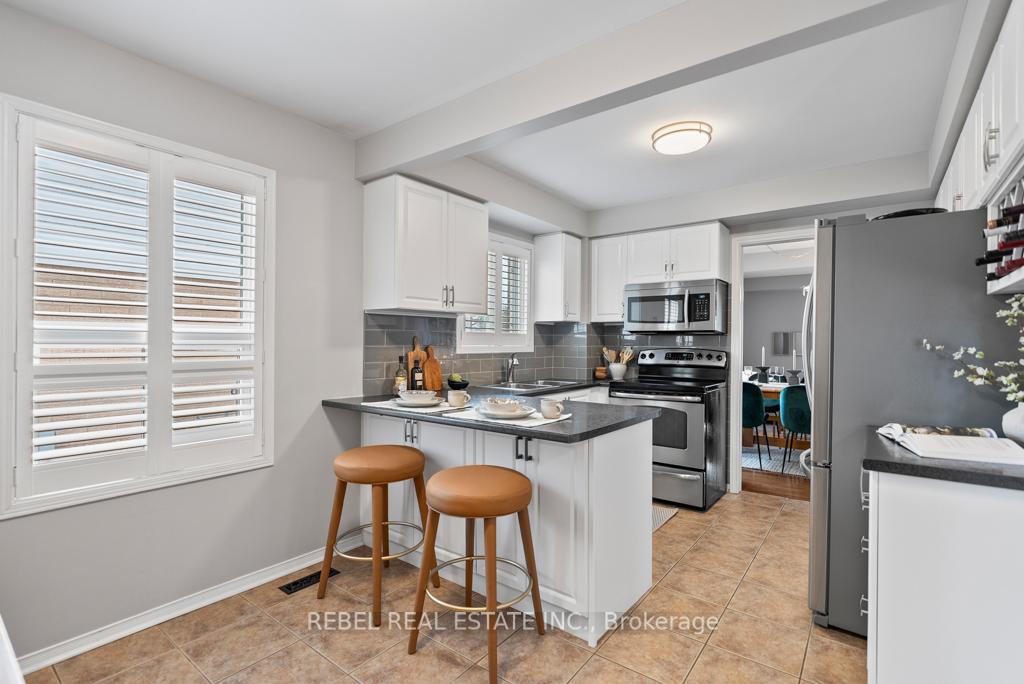 Photo 7 of 63 Moyse Drive, Clarington, Courtice — HOMEH