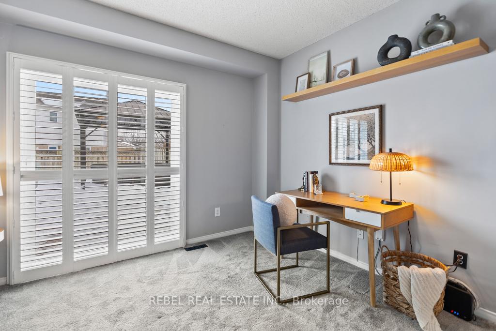 Photo 14 of 63 Moyse Drive, Clarington, Courtice — HOMEH