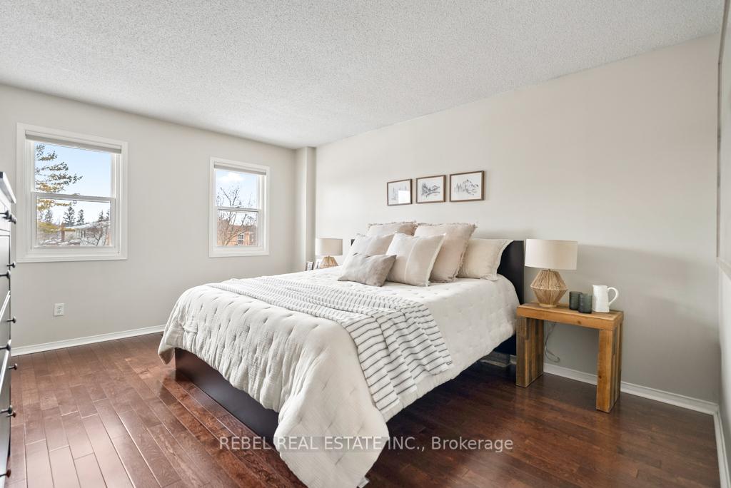 Photo 20 of 63 Moyse Drive, Clarington, Courtice — HOMEH