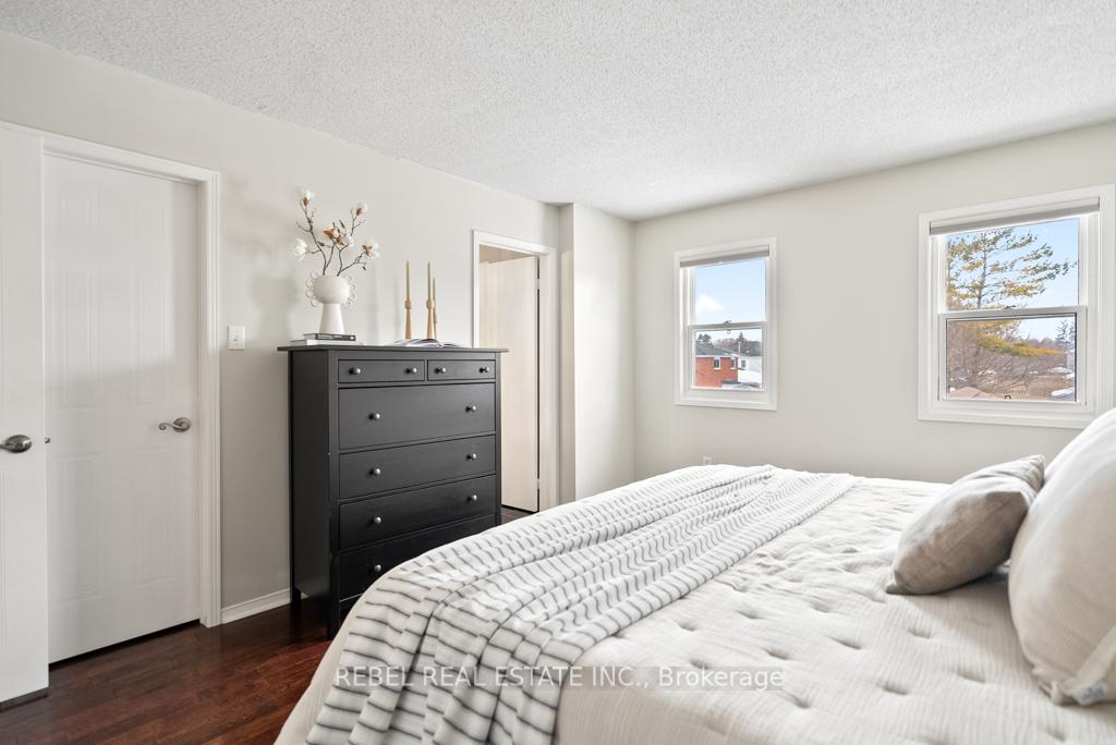 Photo 22 of 63 Moyse Drive, Clarington, Courtice — HOMEH