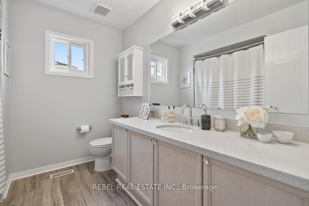Photo 29 of 63 Moyse Drive, Clarington, Courtice — HOMEH