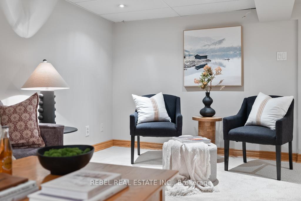 Photo 33 of 63 Moyse Drive, Clarington, Courtice — HOMEH