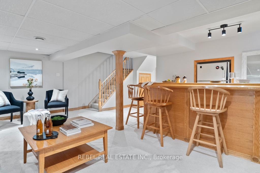 Photo 35 of 63 Moyse Drive, Clarington, Courtice — HOMEH