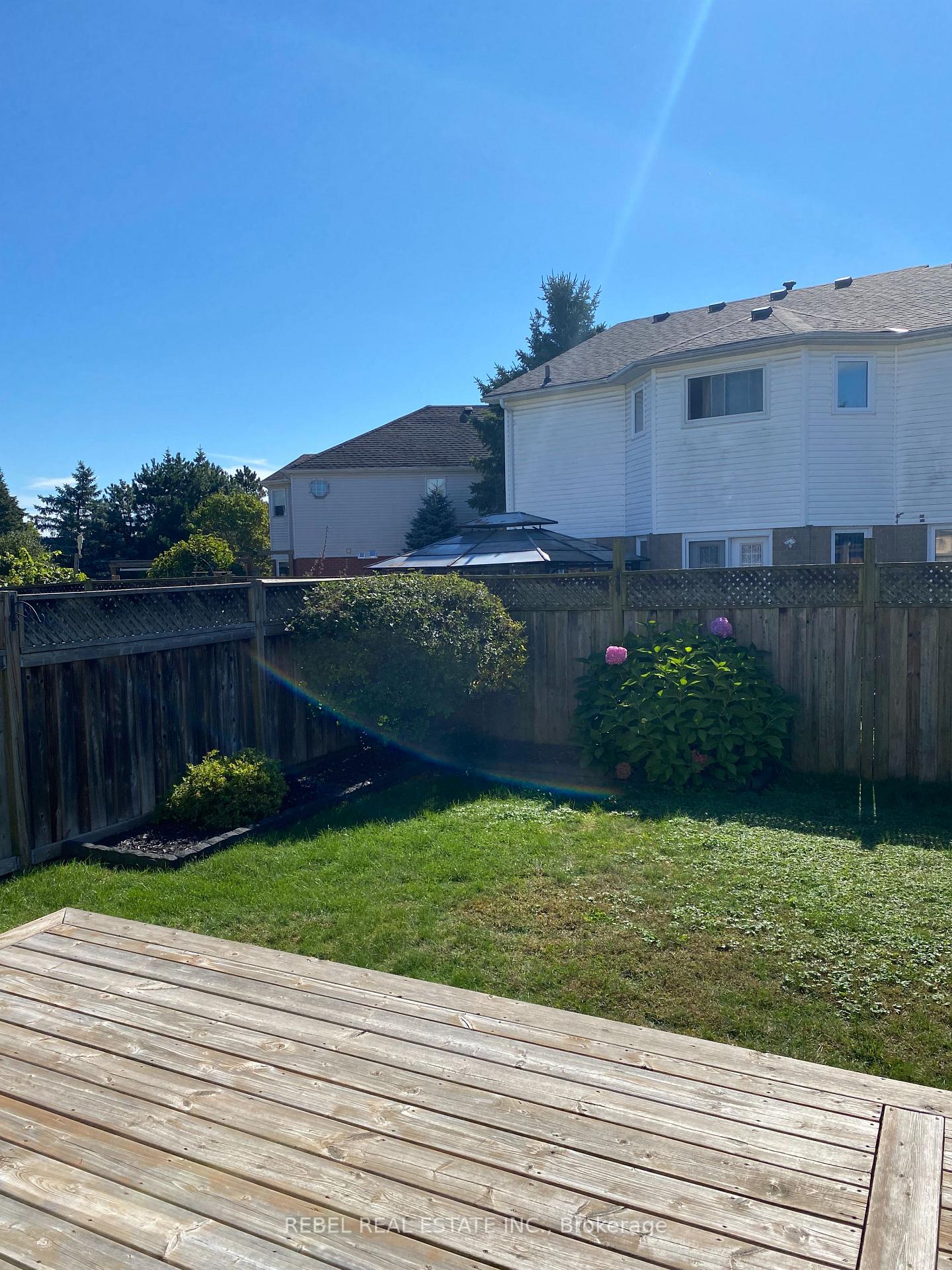 Photo 44 of 63 Moyse Drive, Clarington, Courtice — HOMEH