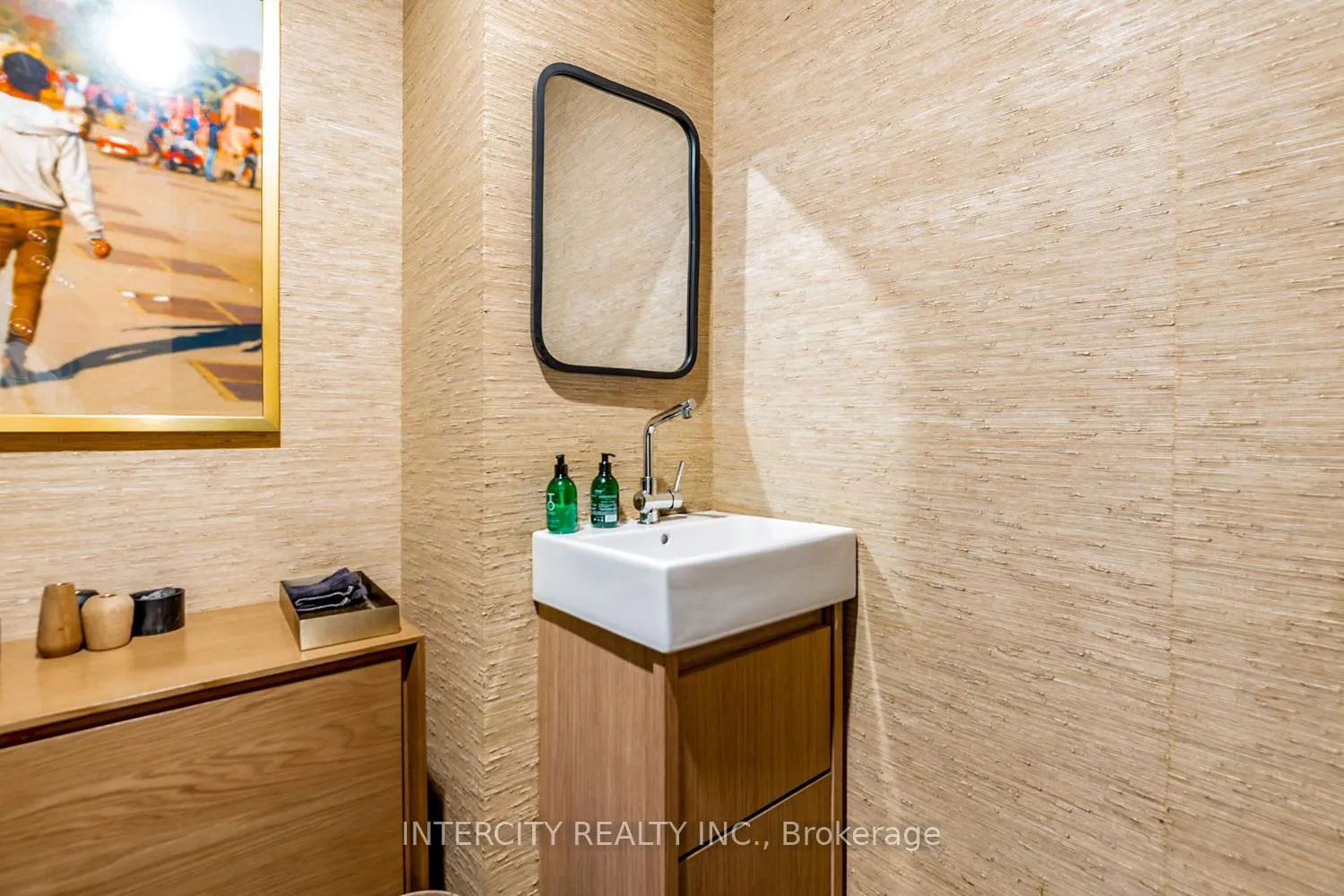 Photo 32 of 4 Edmonton Dr, North York, Pleasant View — HOMEH