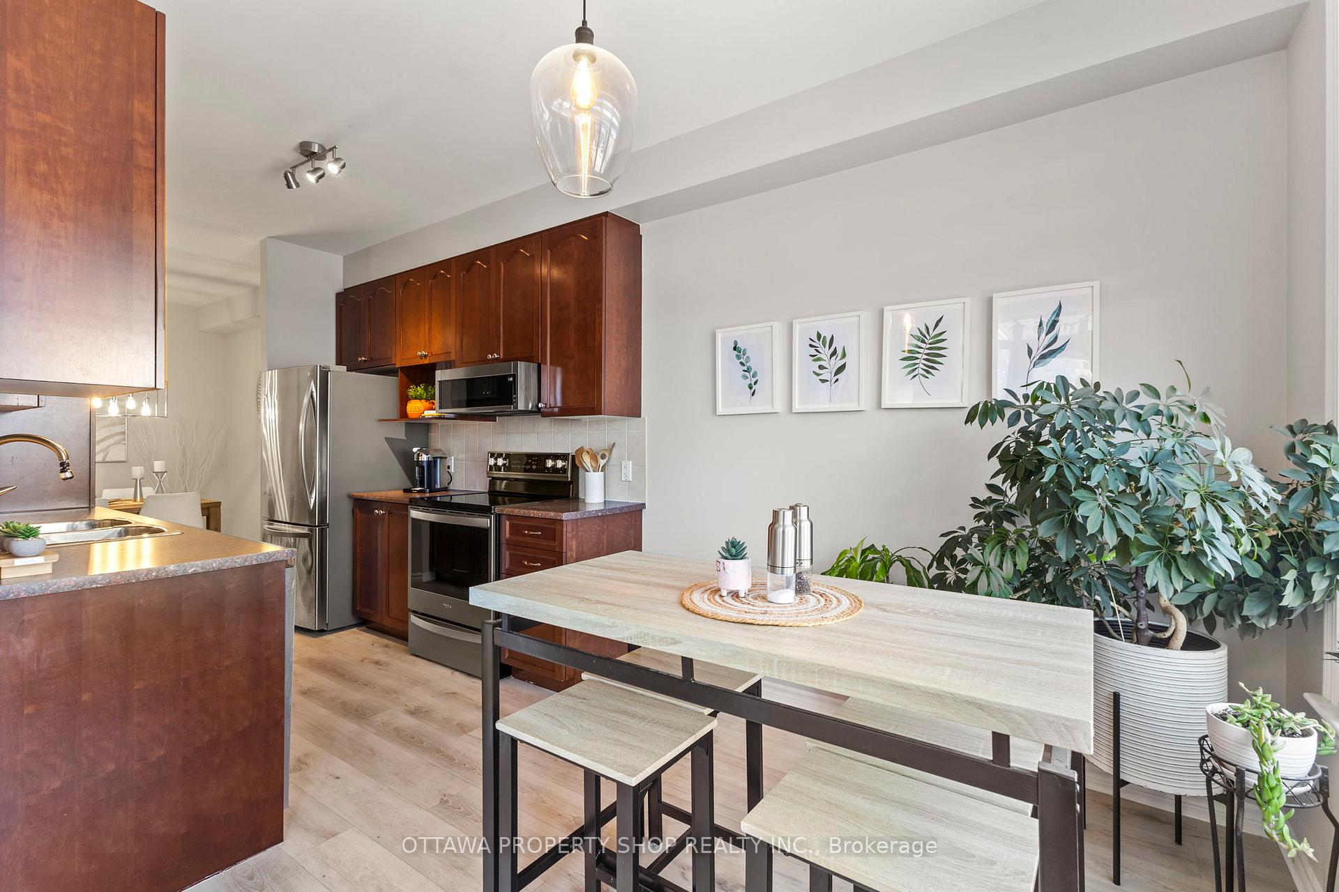 Photo 10 of 73 Selhurst Avenue, Ottawa, Barrhaven East — HOMEH
