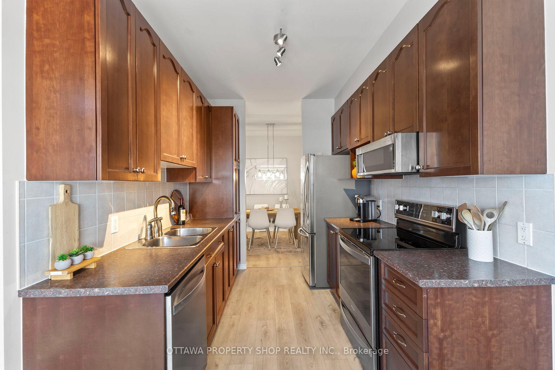 Photo 12 of 73 Selhurst Avenue, Ottawa, Barrhaven East — HOMEH