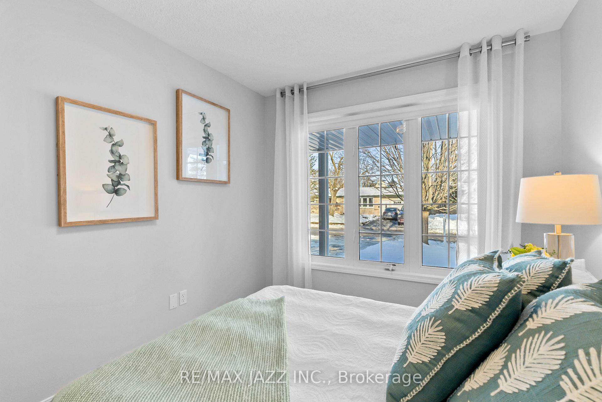 Photo 23 of 94 Bradshaw Street, Clarington, Bowmanville — HOMEH